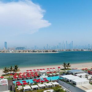 Th8 Palm Dubai Beach Resort, Vignette Collection by IHG